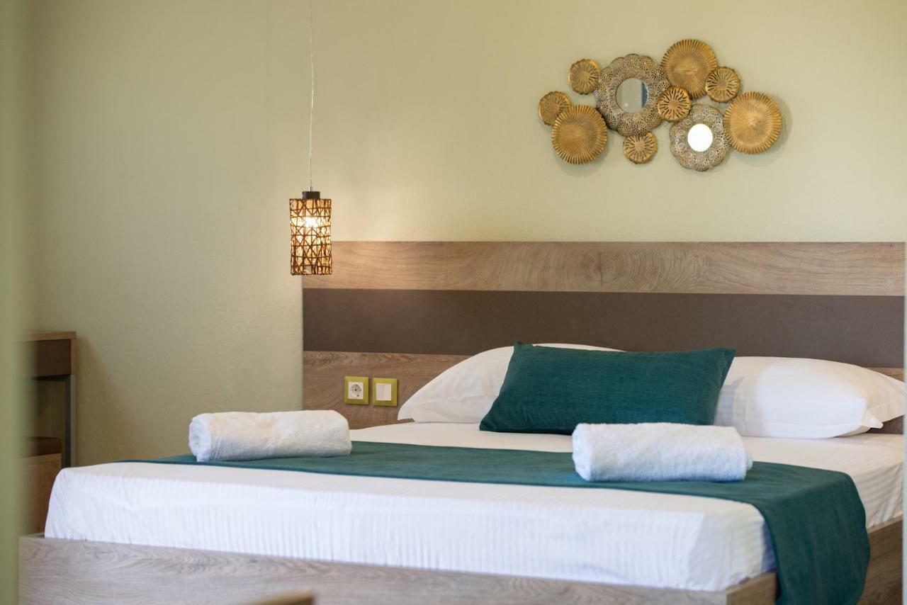 Aelia Suites Valtí Buitenkant foto