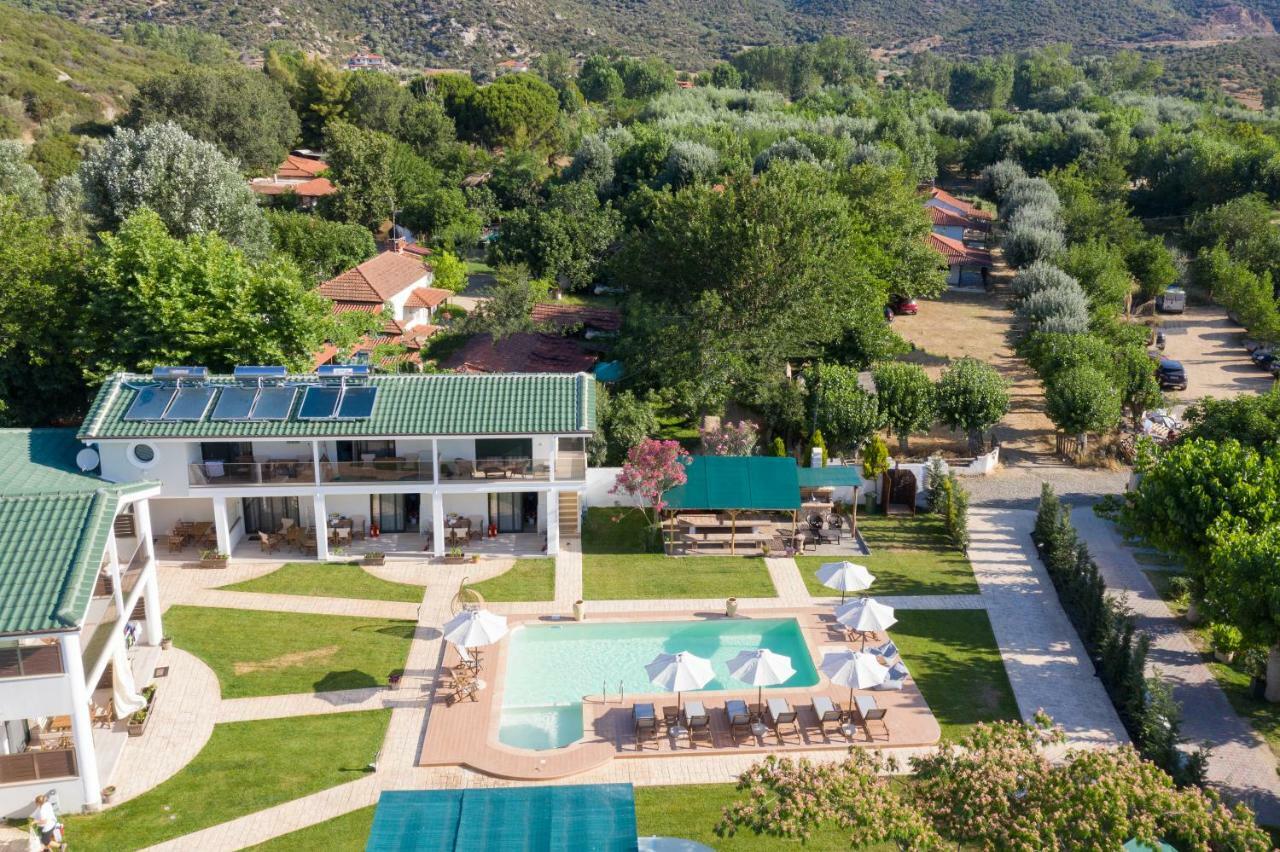 Aelia Suites Valtí Buitenkant foto