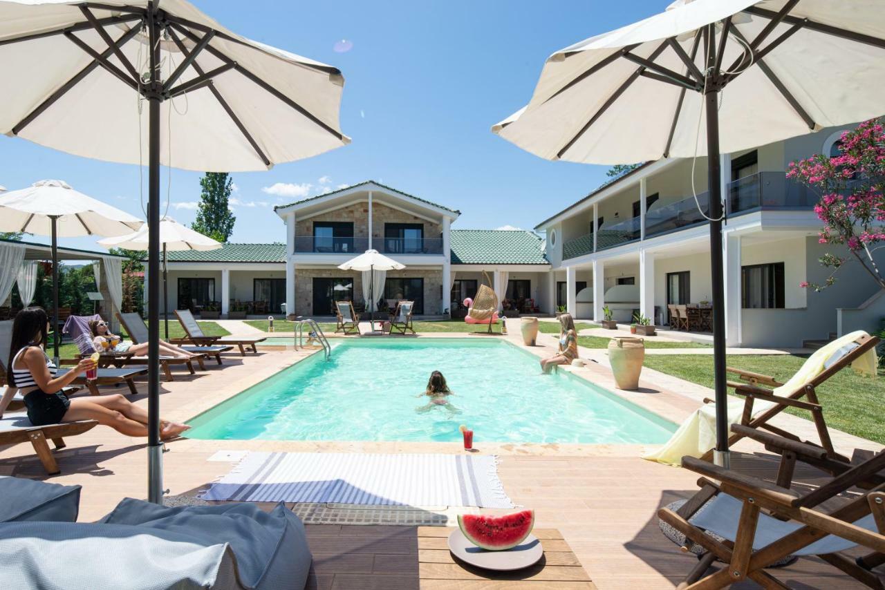 Aelia Suites Valtí Buitenkant foto