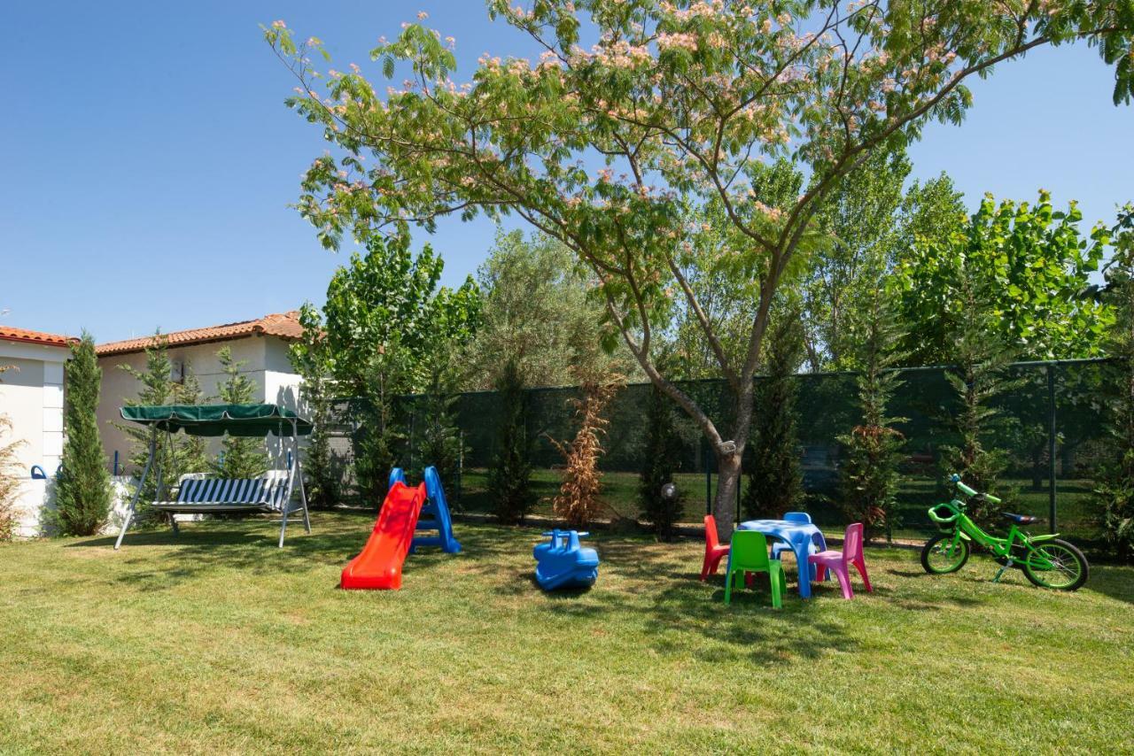 Aelia Suites Valtí Buitenkant foto