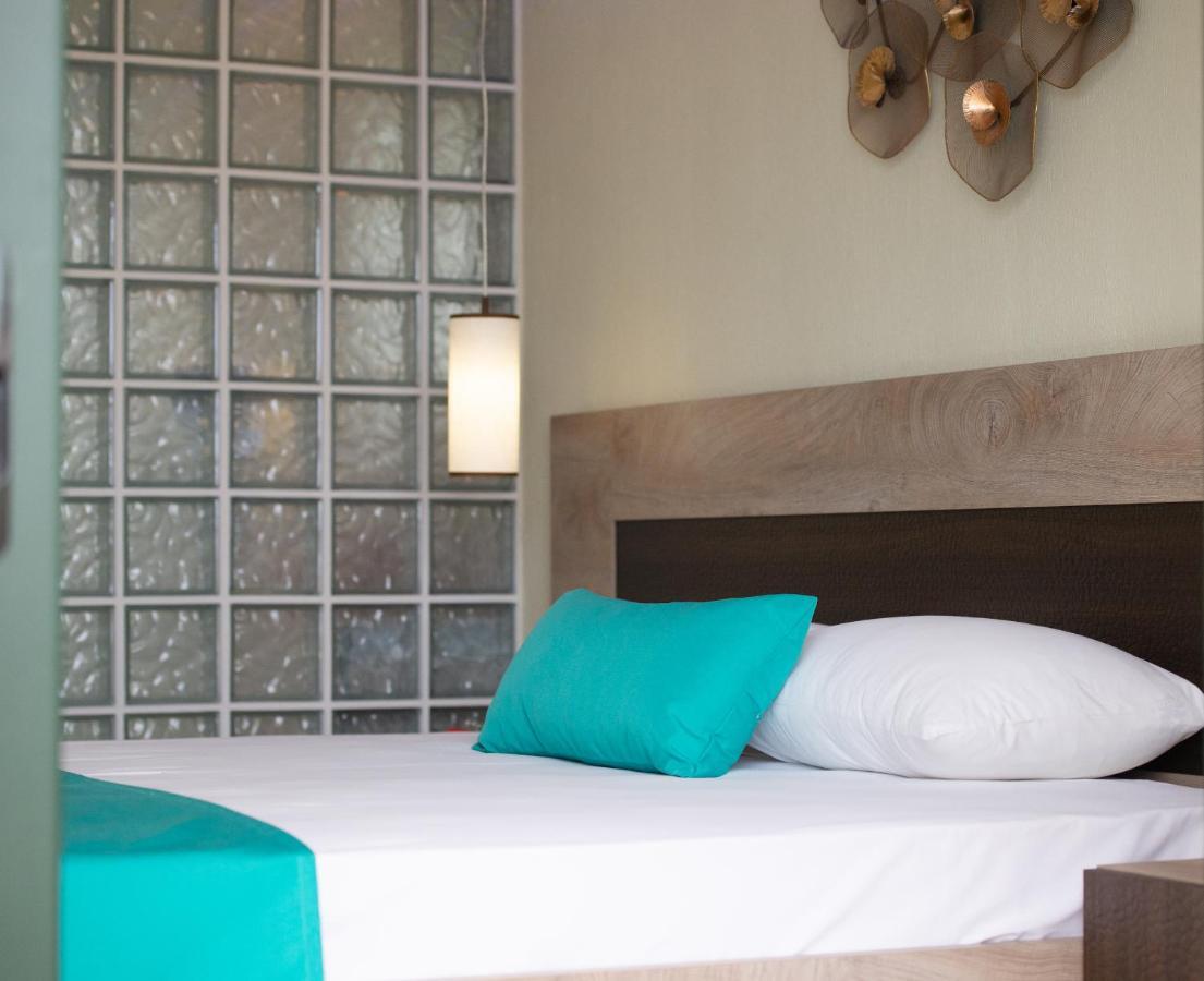 Aelia Suites Valtí Buitenkant foto