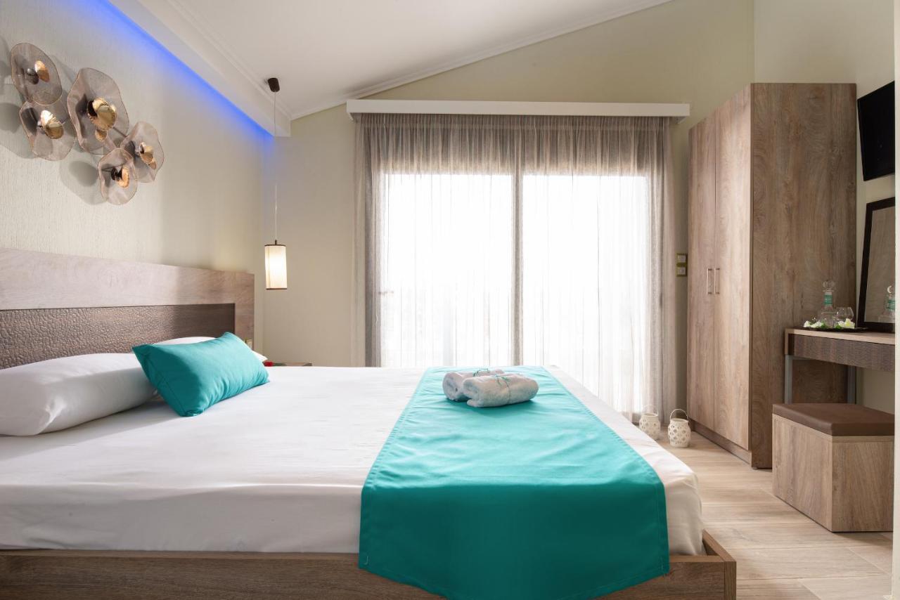Aelia Suites Valtí Buitenkant foto